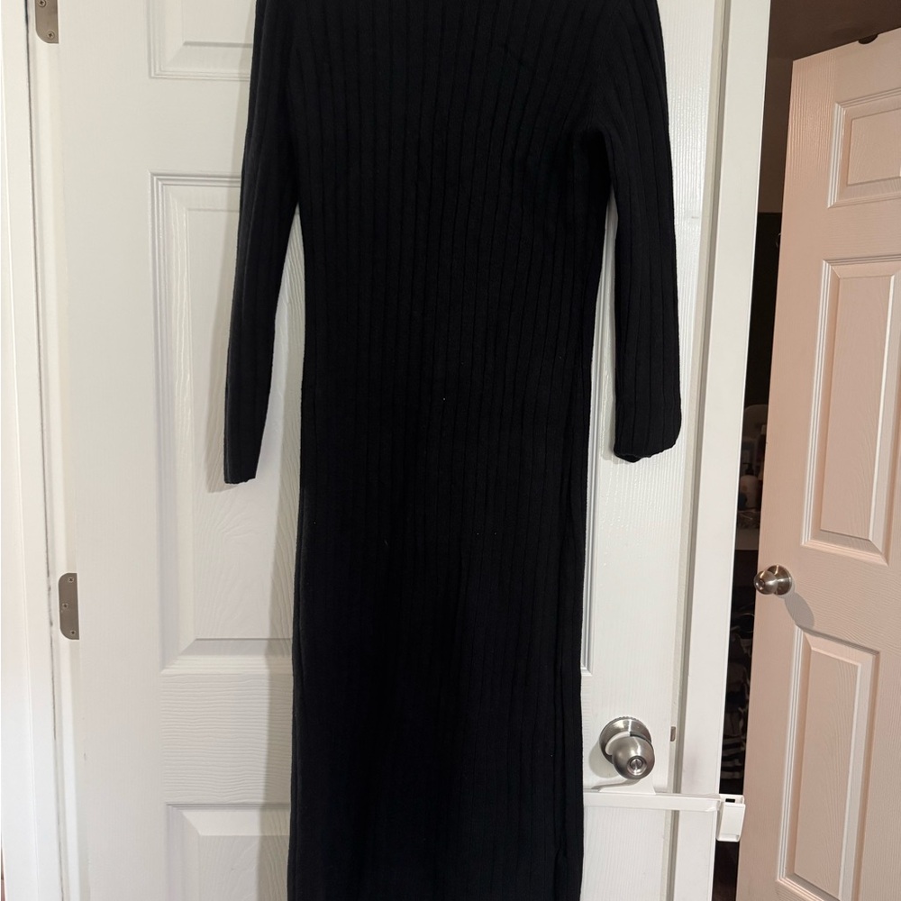 Old Navy Black Long Sleeve Dress